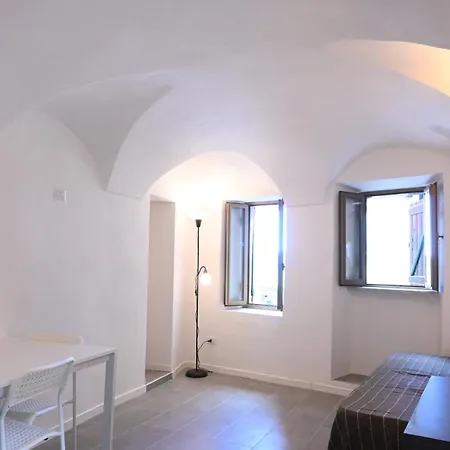 Casa Dell'arco *